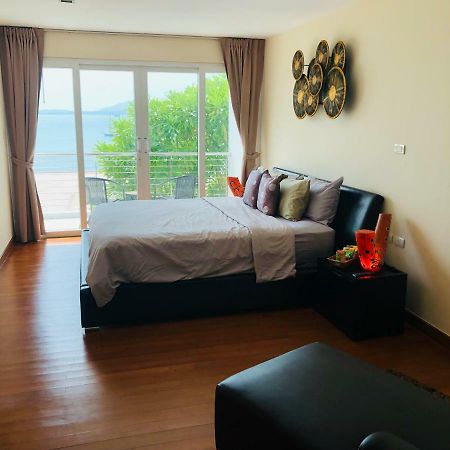 Panwa Beach D-Lux 4 Bed Beachfront Apartment With Sea View מראה חיצוני תמונה